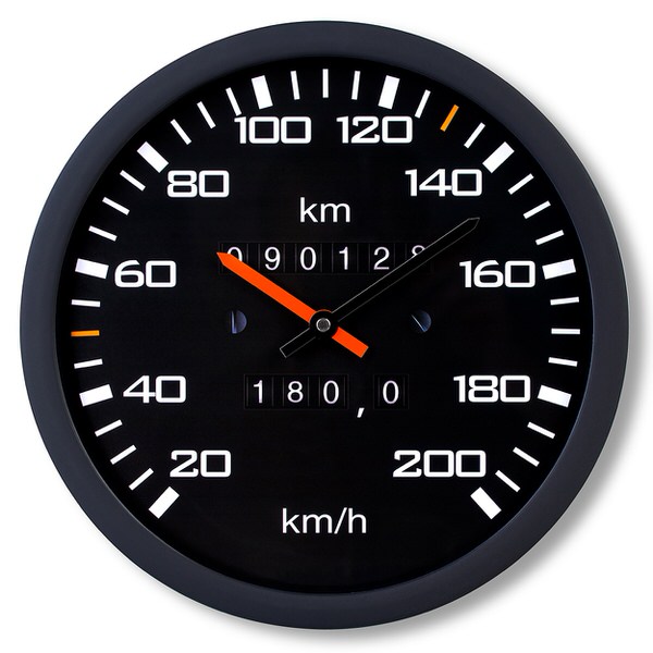 Hodiny tachometer